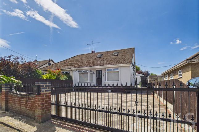 Church Road, Benfleet, SS7 3 bed chalet for sale