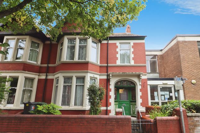 4 bedroom end of terrace house for sale