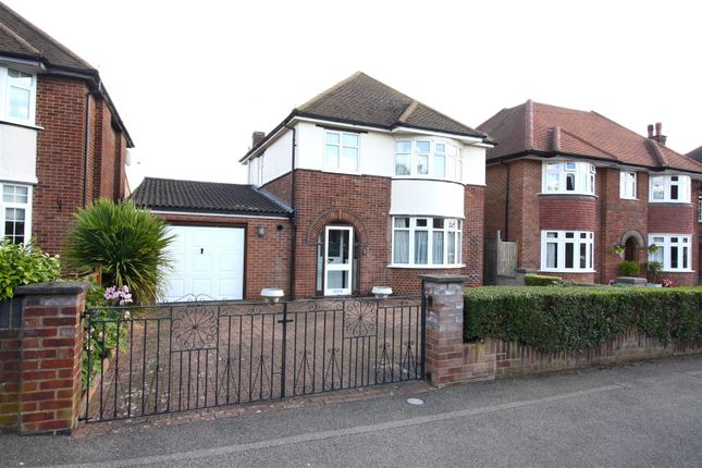 Cottingham Grove, Bletchley, Milton... 3 bed detached house for sale