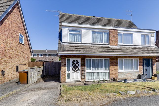 Mollington Square, Bulwell NG6 3 bed semi