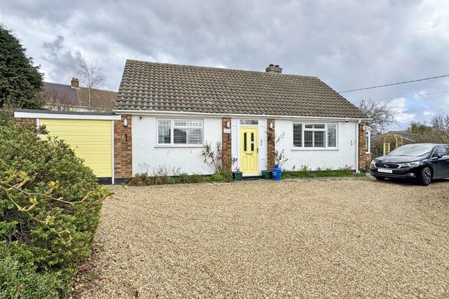 Silver Street, Wethersfield, Braintree 2 bed detached bungalow for sale