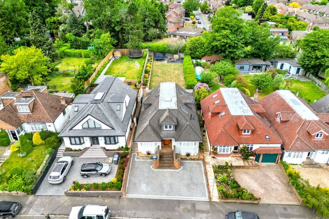 Ferndale Avenue, Chertsey, KT16 6 bed detached house for sale