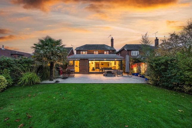 Glaziers Lane, Normandy, GU3 5 bed detached house for sale