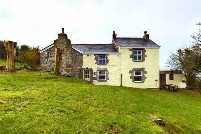 6 bedroom farm house for sale