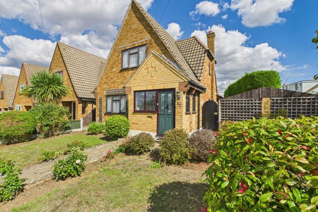 Lampits Hill, Corringham, SS17 3 bed chalet for sale