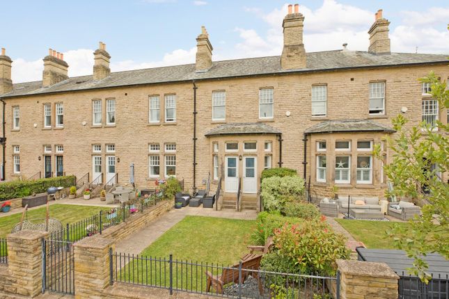 4 Clifford Drive, Menston LS29 4 bed townhouse for sale