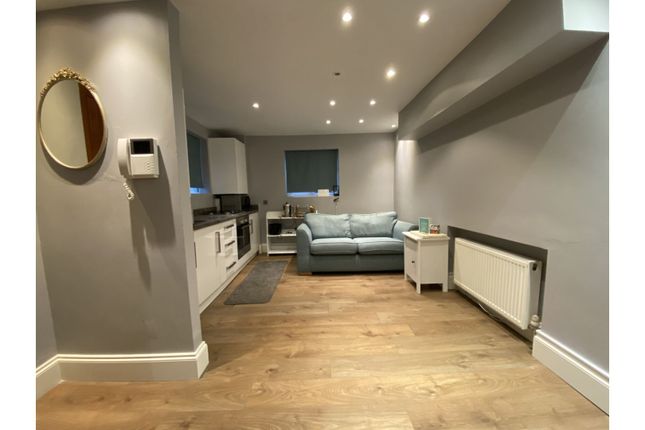 1 bed flat