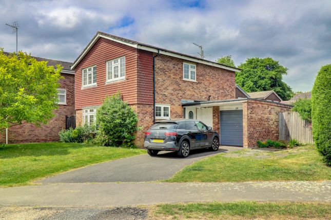 Lowfield Way, High Wycombe HP15 4 bed detached house for sale