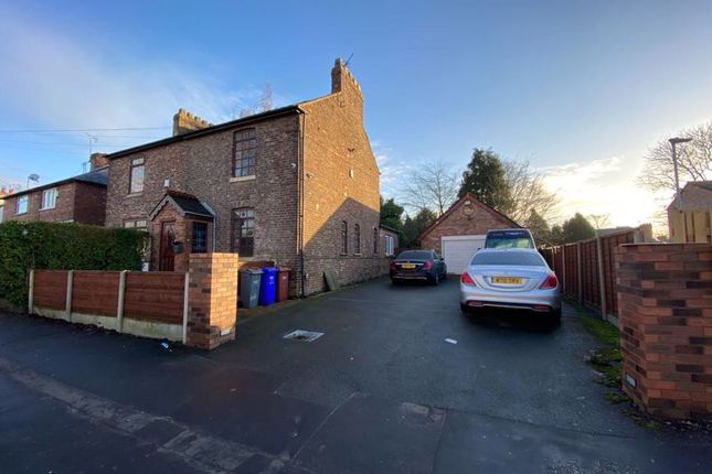 Altrincham Road, Manchester M23 3 bed semi