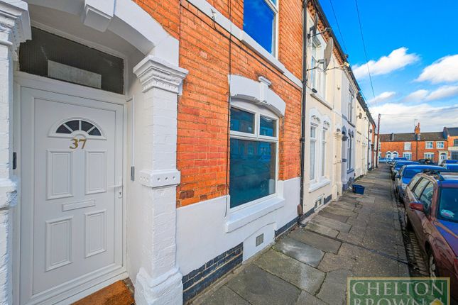 5 bedroom terraced house for sale