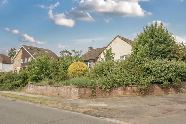 New Barnet,  Barnet,  EN4 3 bed detached bungalow for sale