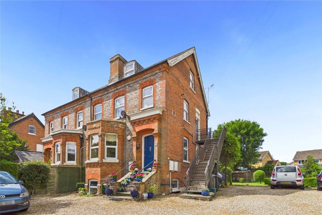 Oxford Road, Newbury, Berkshire, RG14 2 bed maisonette for sale
