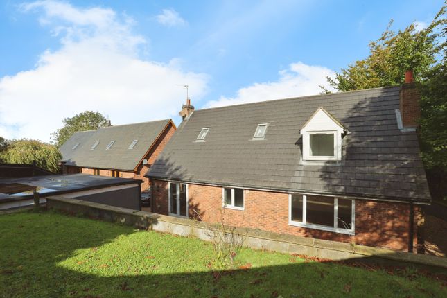 4 bed detached house