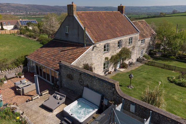 6 bedroom detached house for sale