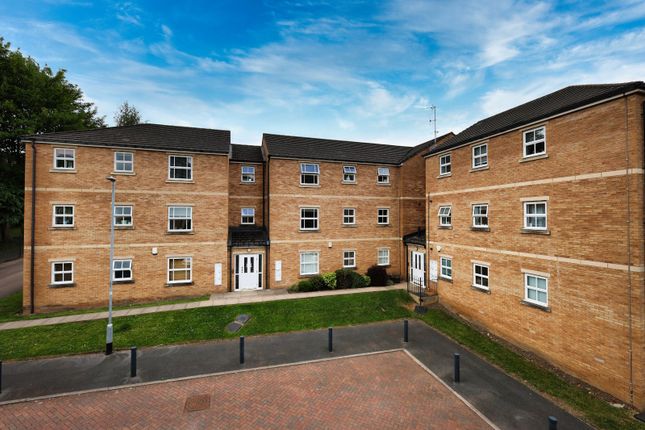Broom Mills Road, Farsley, Leeds... 2 bed flat for sale