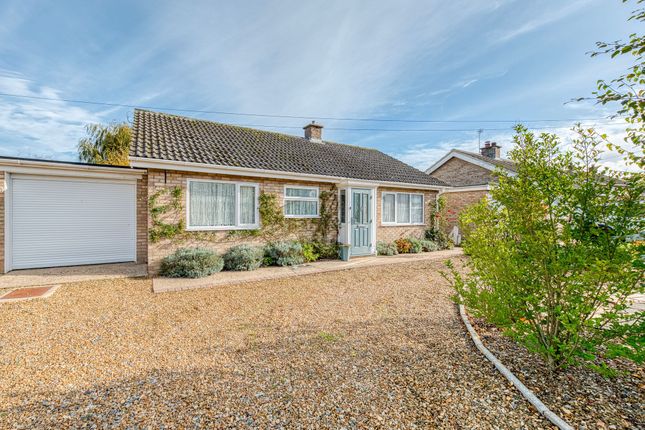 Henry Cross Close, Shipdham 2 bed detached bungalow for sale