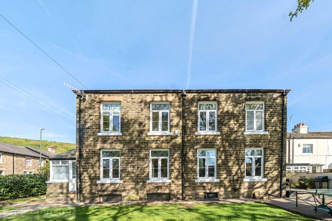 Sheffield Road, Glossop, Derbyshire... 4 bed semi