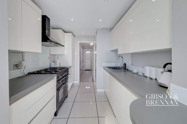 Frederick Road, Rainham, RM13 3 bed terraced house for sale