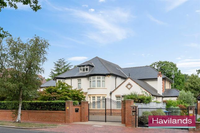 Broad Walk, Winchmore Hill 5 bed detached house for sale