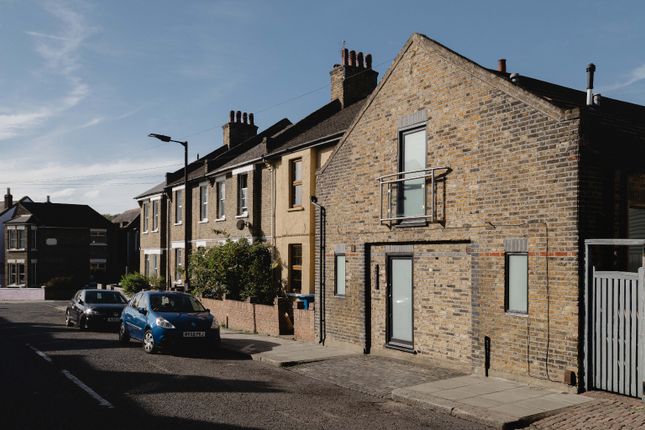 Borland Road, Peckham Rye, London, SE15 3 bed detached house for sale