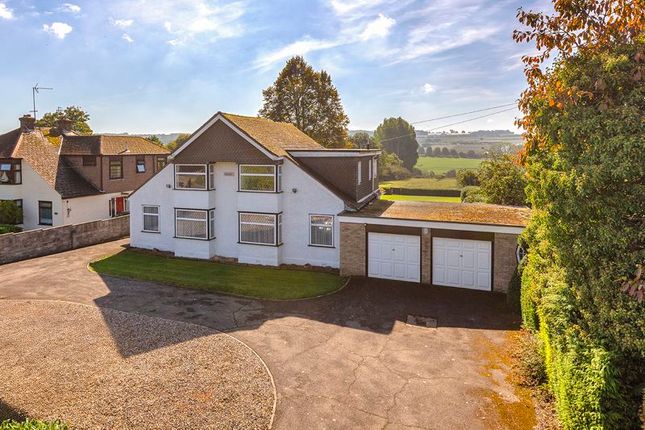 21 Tonbridge Road, Teston ME18 5 bed detached house for sale