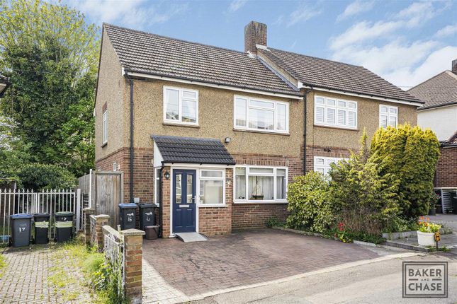 St. Lukes Avenue, Enfield EN2 3 bed semi