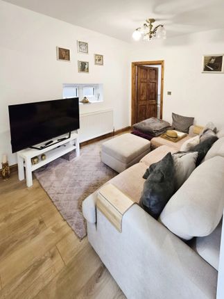 Fairlop Gardens, Essex IG6 5 bed terraced house for sale
