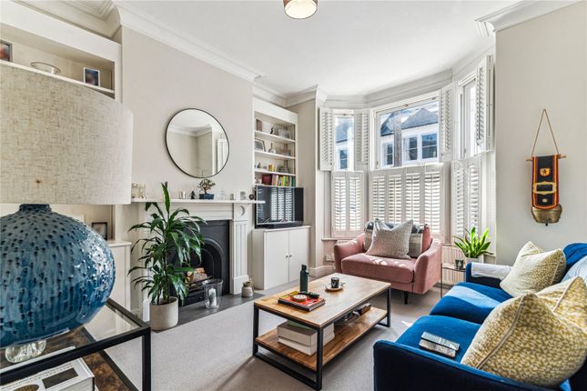 Dorothy Road, SW11 2 bed apartment for sale