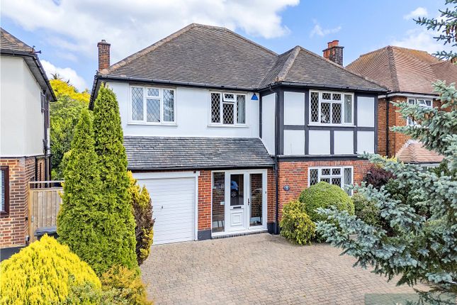 Lee Grove, Essex IG7 4 bed detached house for sale