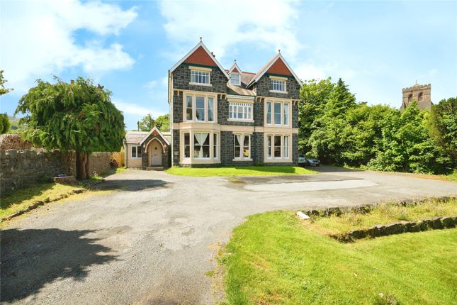 8 bedroom detached house for sale
