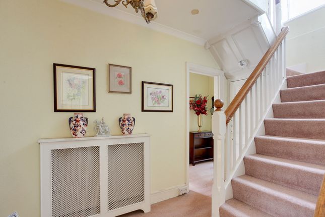 St John's Avenue, Essex, CM17 3 bed detached house for sale