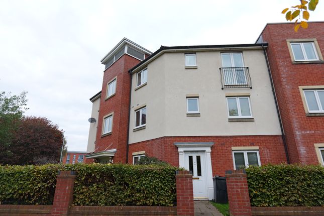 Rothesay Gardens, Wolverhampton WV4 2 bed flat for sale