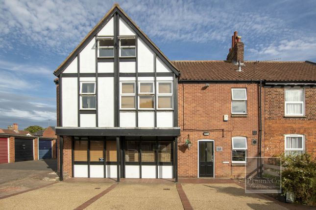 8 bedroom semi-detached house for sale
