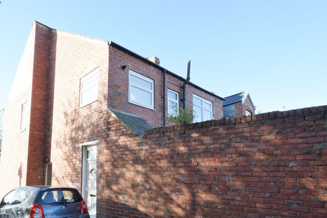 Park Terrace, Sunderland SR5 2 bed flat for sale