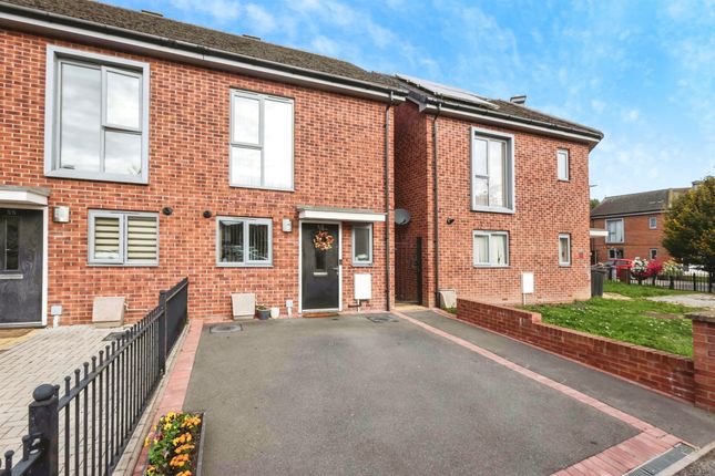 2 bedroom semi-detached house for sale
