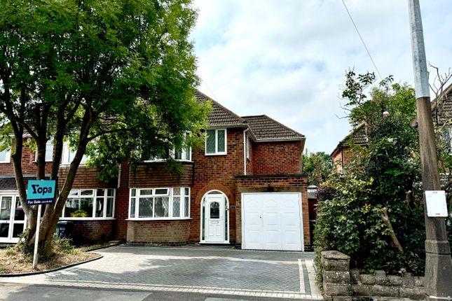 3 bedroom semi-detached house for sale