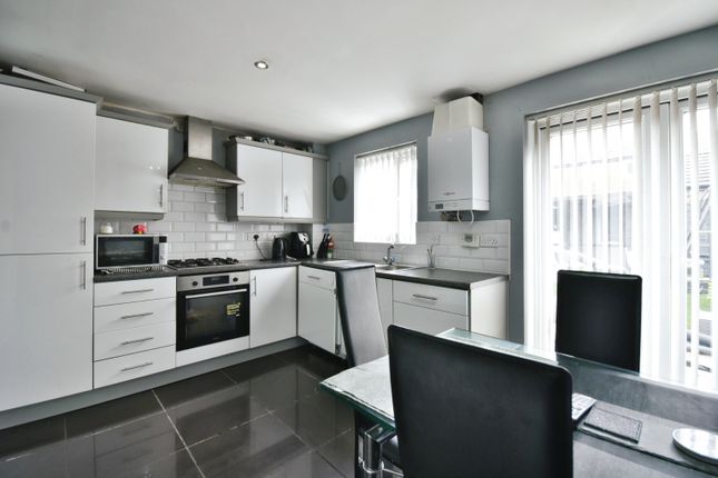 4 bedroom town house for sale