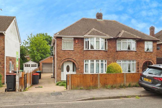 3 bed semi-detached house