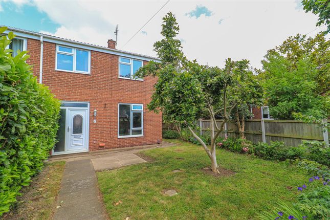 2 bedroom semi-detached house for sale