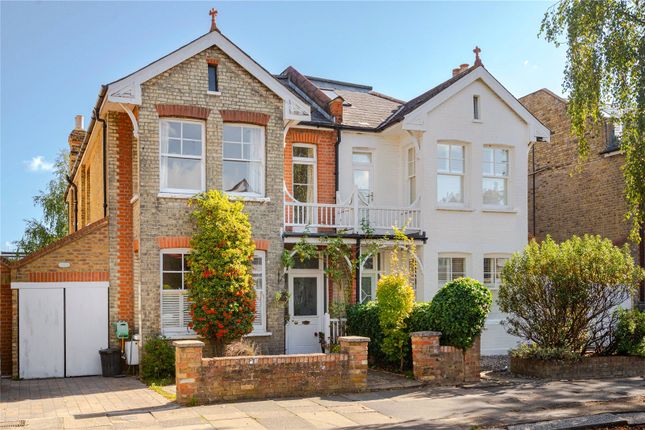 4 bedroom semi-detached house for sale