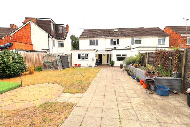 Fleet Road, Farnborough GU14 4 bed semi