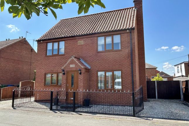 3 bed detached house