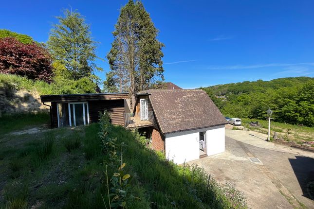 3 bed detached house