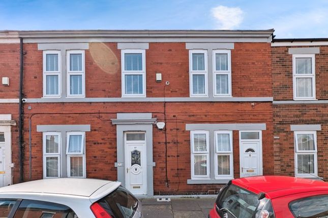 4 bedroom flat for sale