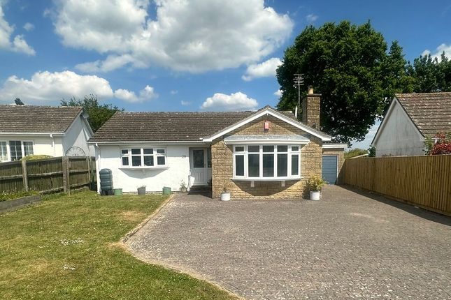 Chestnut Springs, Lydiard Millicent... 3 bed bungalow for sale
