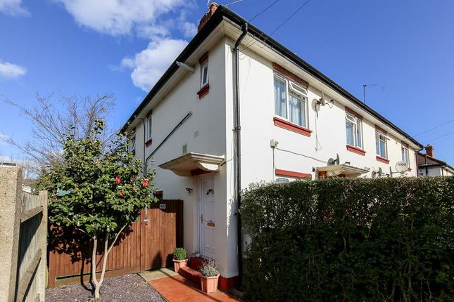Brassie Avenue, Acton 2 bed flat for sale