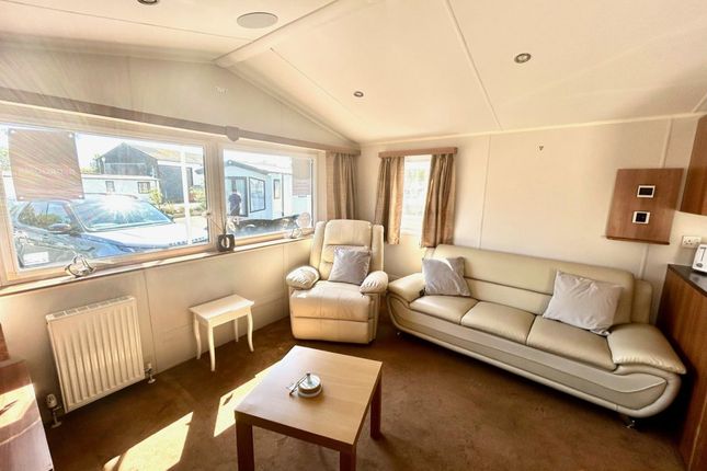Sand le Mere Holiday Park 3 bed park home for sale