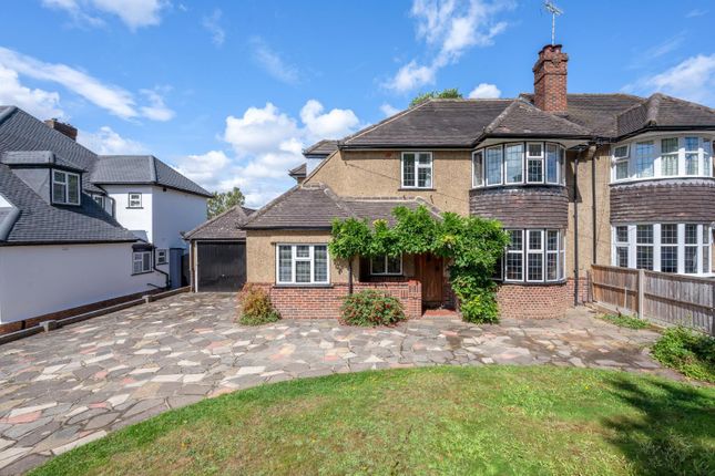 Shelvers Way, Tadworth KT20 4 bed semi