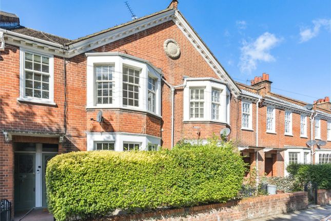 Swaby Road, SW18 3 bed apartment for sale
