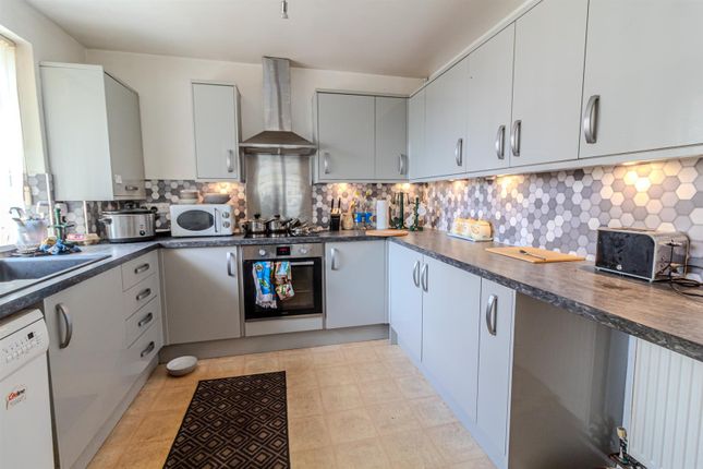 2 bed detached bungalow